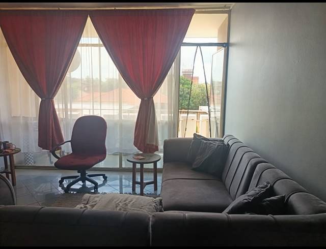2 BEDROOM FLAT FOR SALE IN THREE RIVERS
